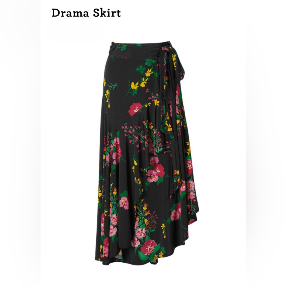 Cabi Drama Skirt 5700